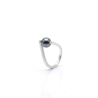 Anillo vértice con perla